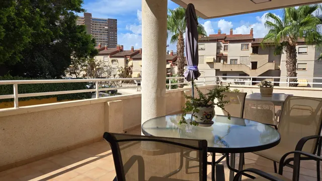 DISFRUTA DE GRAN TERRAZA DE TU ARRENDAMIENTO TEMPORAL — 2
