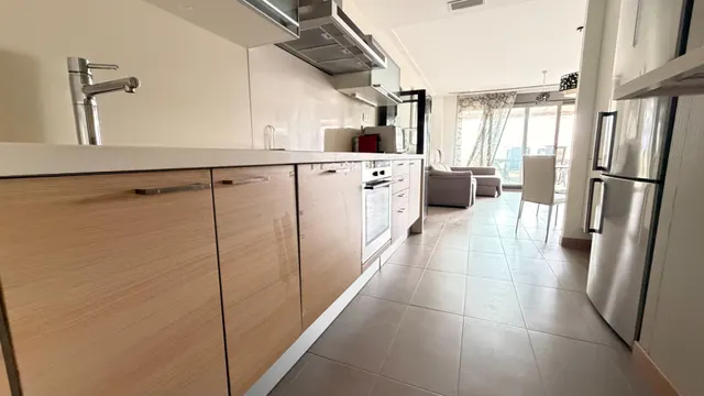 Espectacular Apartamento en Los Arenales del Sol con Vistas al Mar — 27
