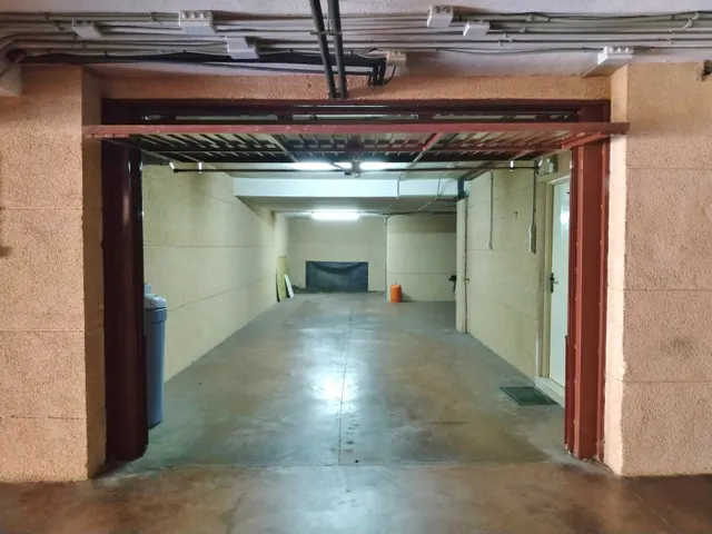 Exclusivo adosado en vistahermosa, Alicante — 439 m2 y dos grandes terrazas — 38