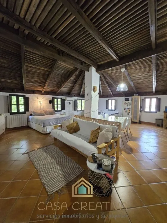 ESTUDIO EN ALQUILER EN XÀTIVA – BUHARDILLA CON TERRAZA Y VIS