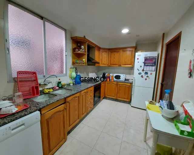 CASA DE PUEBLO CON MUCHAS POSIBILIDADES — 6