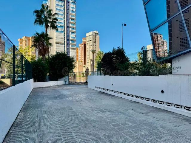 PLAZA DE PARKING EN PLANTA SUBTERRÁNEA EN BENIDORM, ZONA LEV