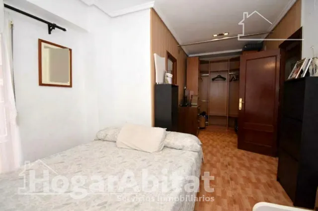 Luz natural y amplitud en este piso esquinero con dos balcones, ascensor y trastero a 100 metros de la playa — 20