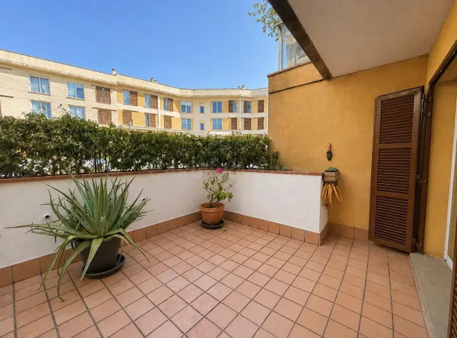 Planta baja con terraza y piscina comunitaria, en CAMPOS — 6