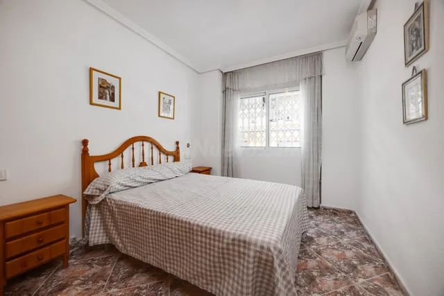 Apartamento de 2 dormitorios en Torrevieja, a 200m de la Playa de Los Locos — 3