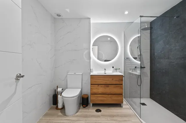 Piso 4 habitaciones 170m² en venta - Juan Carlos I — 26