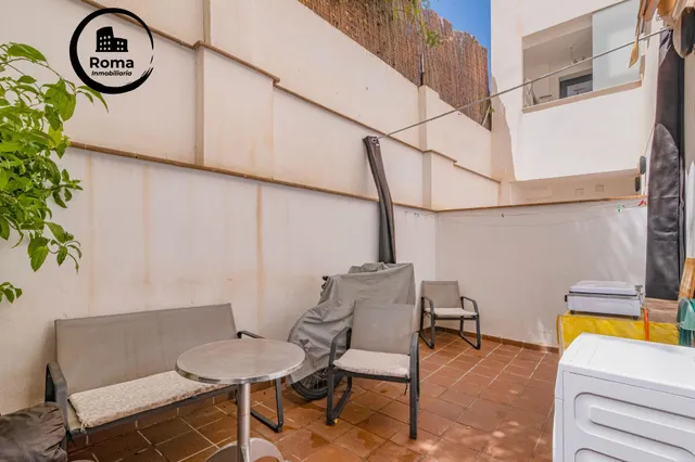 Precioso duplex moderno con patio — 32