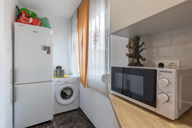 Ático reformado con ascensor, terraza y chimenea, listo para entrar a vivir — 12