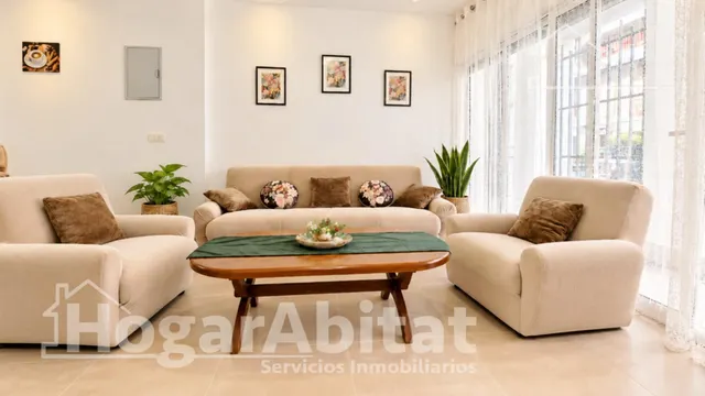 Luz, amplitud y excelentes calidades en esta moderna planta baja reformada con terraza — 9