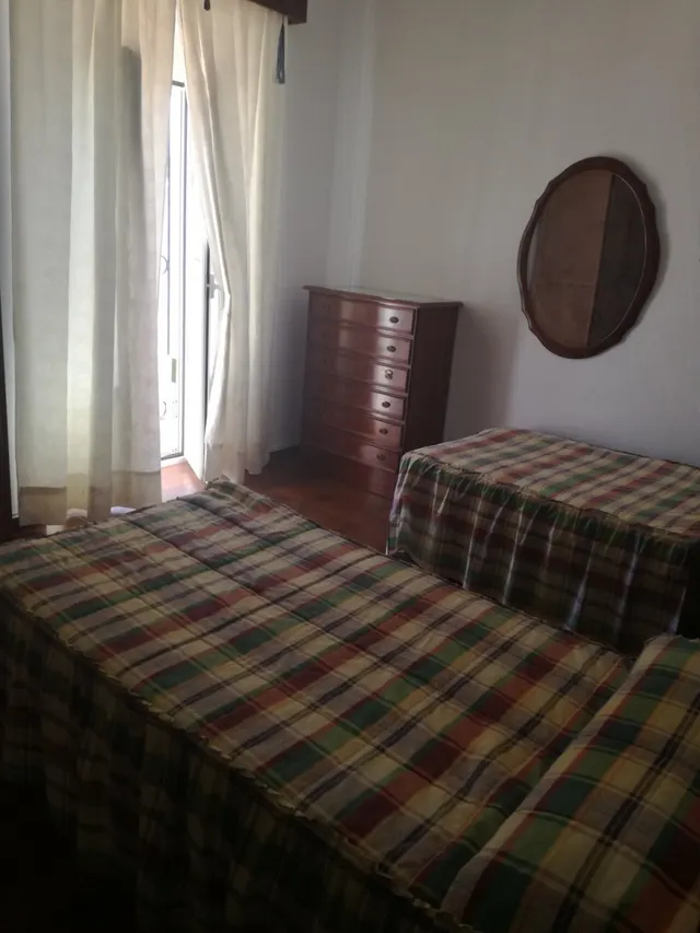 CASA GRANDE EN EL CENTRO DE ARCOS. — 15