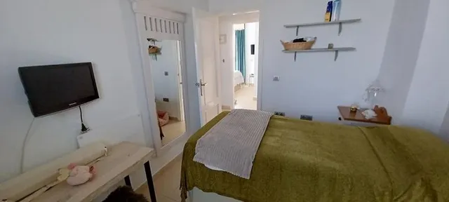 Amplio adosado totalmente reformado con Apartamento independiente. — 21