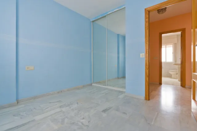 Bonita Casa en Cúllar Vega — 46