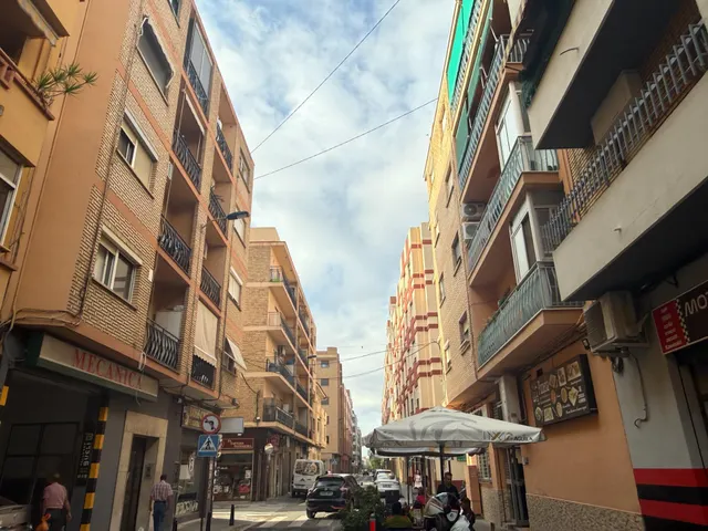 TOTALMENTE REFORMADO  A ESTRENARE, PISO EN BUENA ZONA,   EXTERIOR, MUY LUMINOSO. — 44
