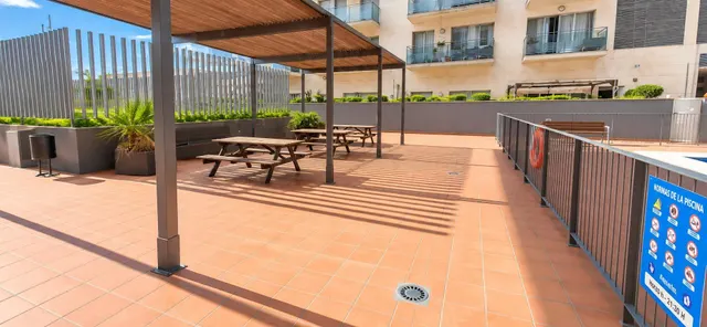 Vive junto al mar en Badalona: confort, tranquilidad y excelentes zonas comunitarias — 44