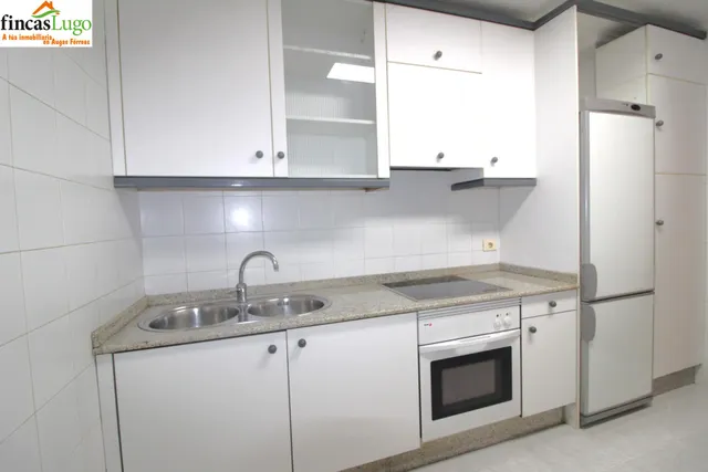 PISO DE 4 DORMITORIOS CERCA DEL CENTRO — 17