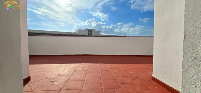 Ático en Avenida Málaga con dos terrazas | Ascensor — 2