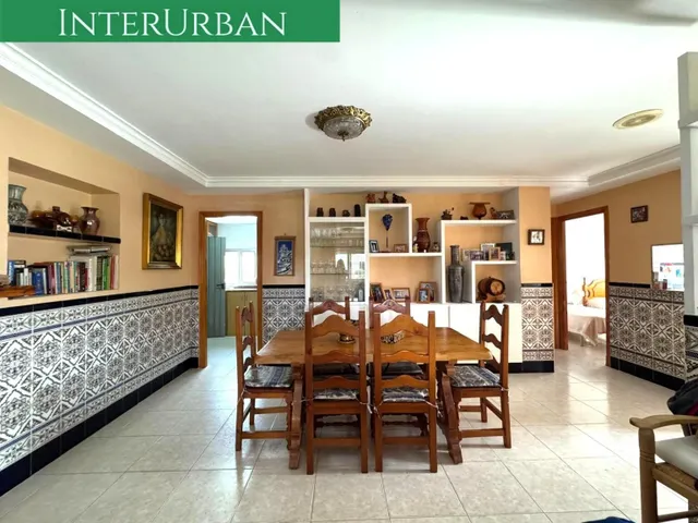 Chalet 5 habitaciones 268m² en venta - Urb. Montcati — 6