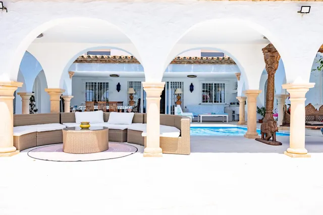 ESPECTACULAR VILLA DE LUJO EN ALQUILER EN 1ª LÍNEA DE PLAYA DE CABOPINO CON MARAVILLOSAS VISTAS AL MAR — 7