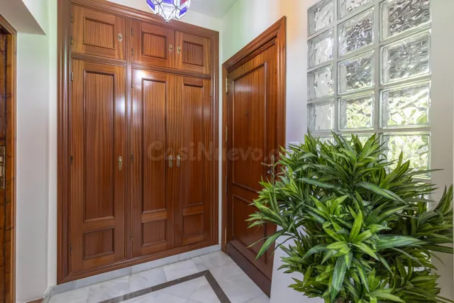 Chalet pareado con piscina, jardín y bonitas vistas a Granada en La Zubia — 3