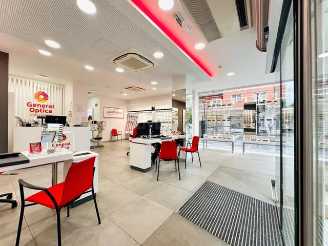 Local comercial 27m² en venta - Gran capitan — 2