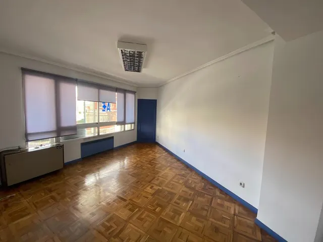 OFICINA EN PLAZA TENERÍAS — 7