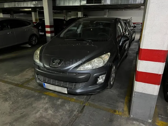 Garaje 12m² en venta - Cruz Roja - Capuchinos - foto 2