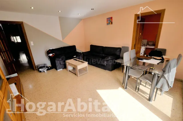 ¡BURJASSOT CENTRO! AMPLIO Y EXTERIOR CON GARAJE Y TERRAZA - foto 3