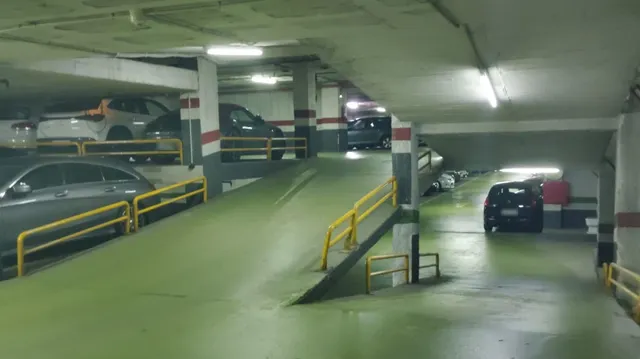 Parking de moto 5m² en alquiler - Eixample — 9