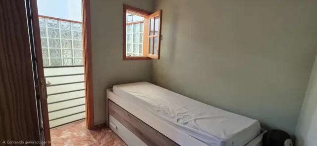 Dúplex con terraza, dos plazas de garaje y trastero en Playa de Arinaga. — 38