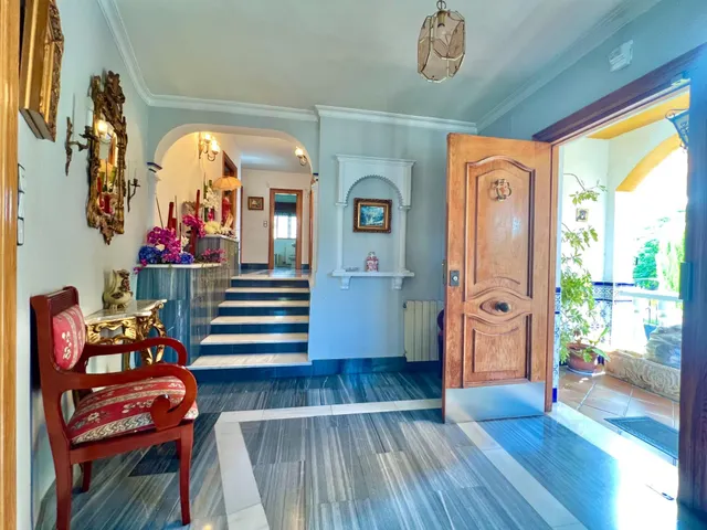 FANTÁSTICO CHALET EN OTURA — 12