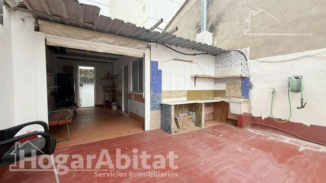 ¡Cerca del puerto! Casa espaciosa y semireformada con gran terraza, toda amueblada — 12