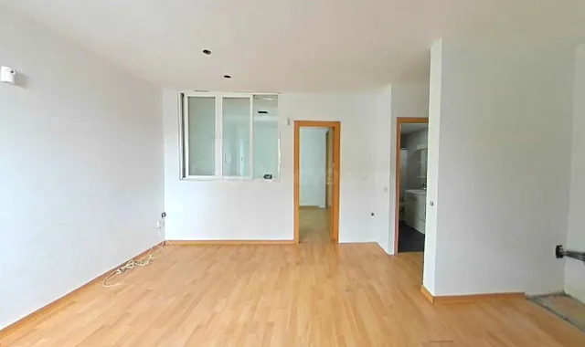 Atractivo Piso en Orcasitas, Madrid - Oportunidad Única - foto 2
