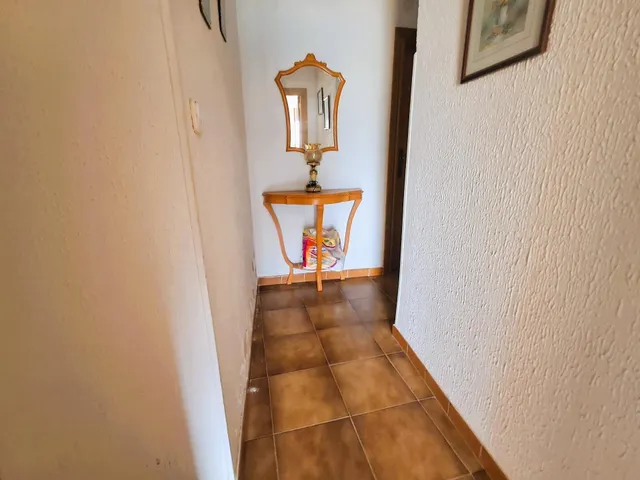 Piso de 4 dormitorios en primera línea de La Colonia con espectaculares vistas a la playa — 35
