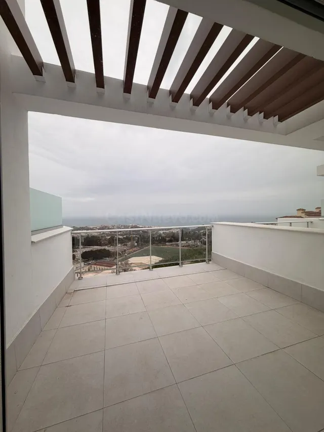 Atico de 3 dormitorios con vista al Mar