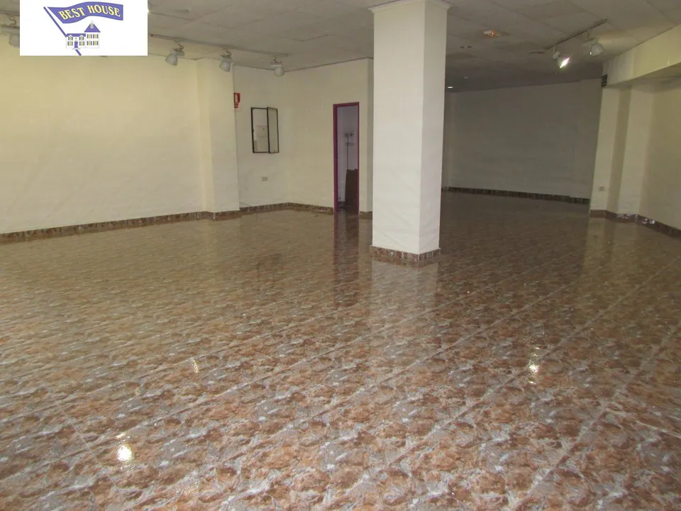 LOCAL EN  VENTA ZONA FERIA