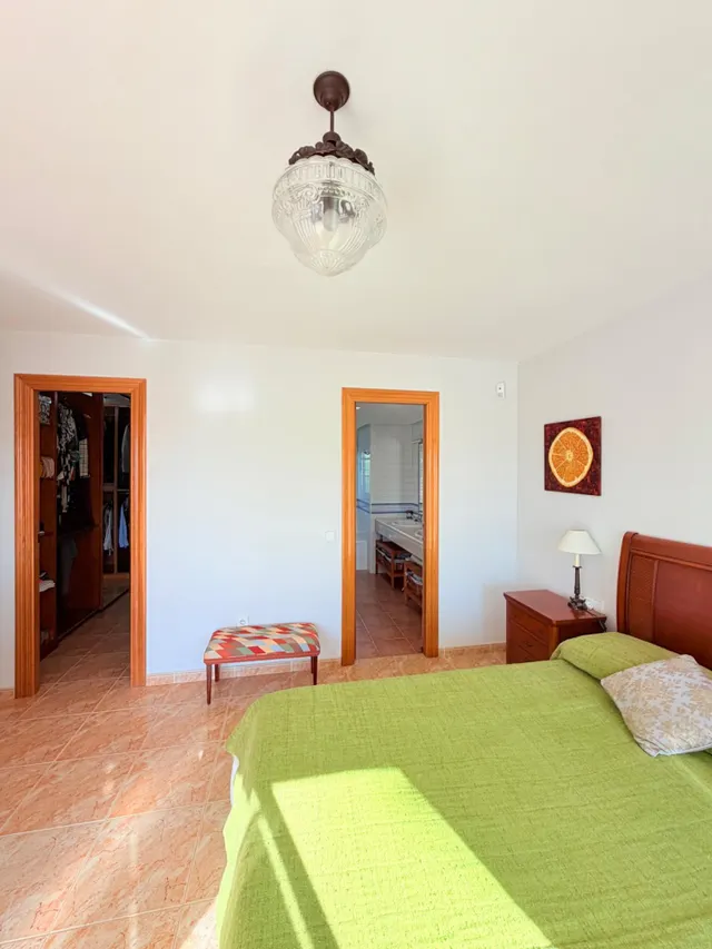 CHALET EXCLUSIVO EN ALZABARES ELCHE, CON PISCINA, ALTAS CALIDADES Y A SOLO 2 KM DEL HOSPITAL — 38
