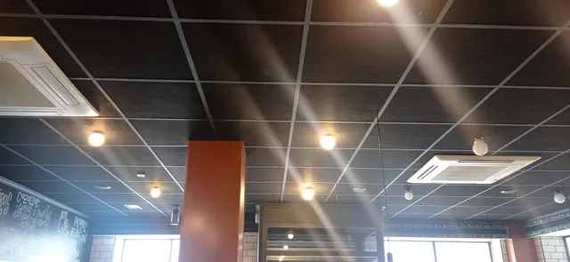 SE VENDE NEGOCIO DE HOSTELERIA, EN PLENO FUNCIONAMIENTO. — 10