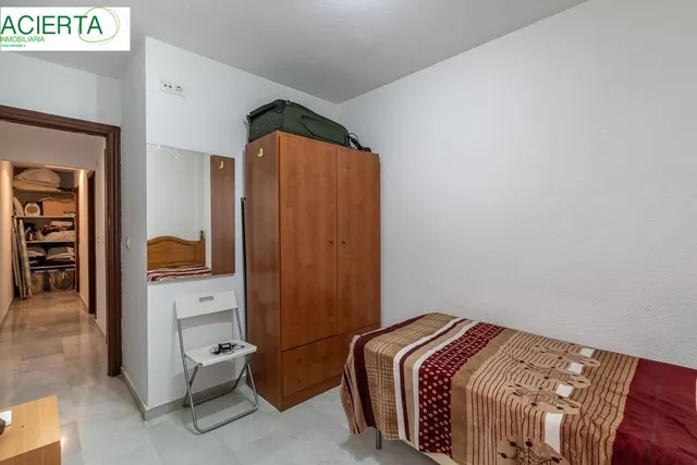 ¡¡Fantástico piso de 7 habitaciones en Bola de Oro!! — 22