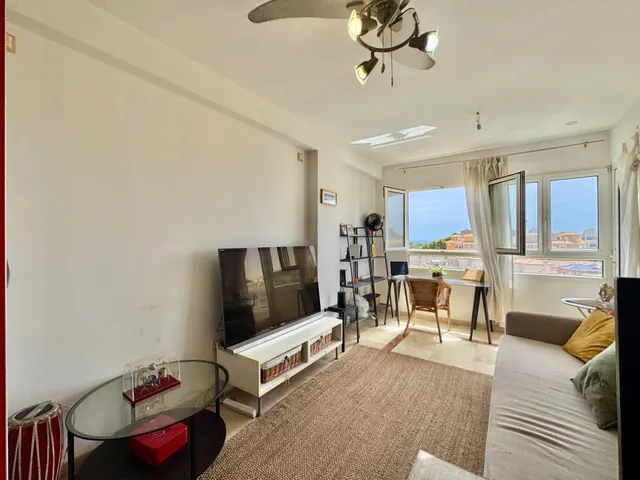 APARTAMENTO DE 2 DORMITORIOS CON VISTAS MARAVILLOSOS DEL MAR Y PISCINA! — 7