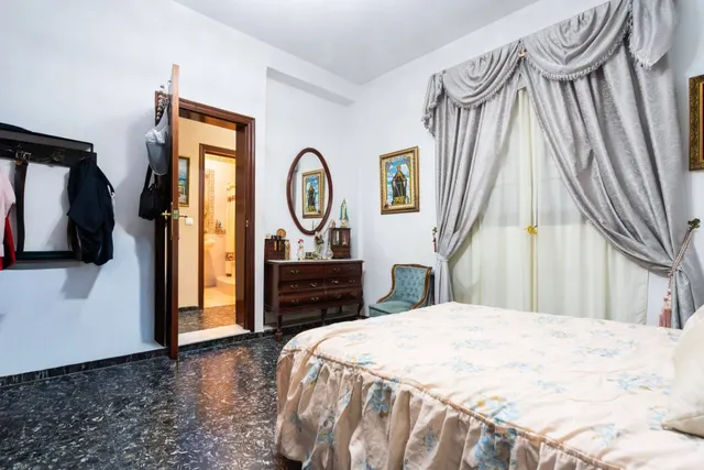 Chalet y parcela segregable en Palomares del Río — 27