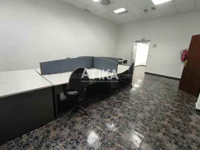 LOCAL COMERCIAL EN ZONA EL LLOMBO, ONTINYENT