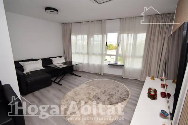 Amplitud y vistas panorámicas en este luminoso ático dúplex  - foto 4