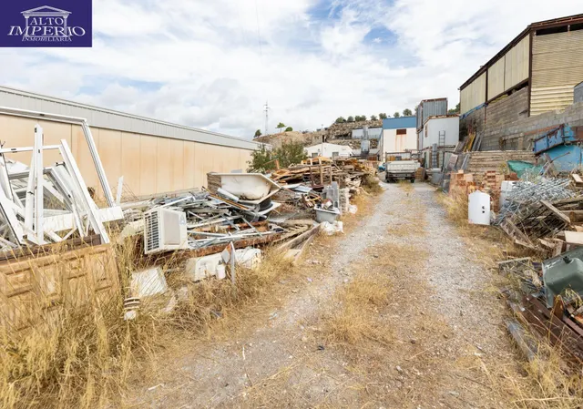 Parcela industrial en poligono industrial las canteras. — 11