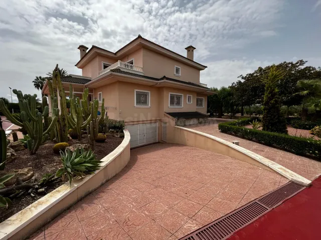 Chalet a la venta con piscina y pista de tenis en Elche, zon - foto 2