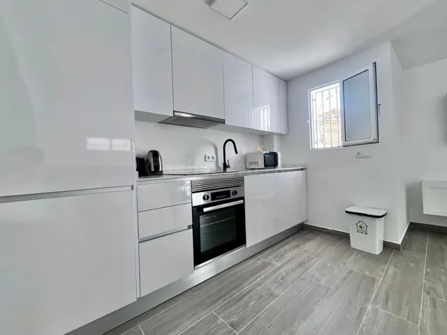Villa de 5 dormitorios y 4 baños en San Miguel de Salinas (Alicante) — 31