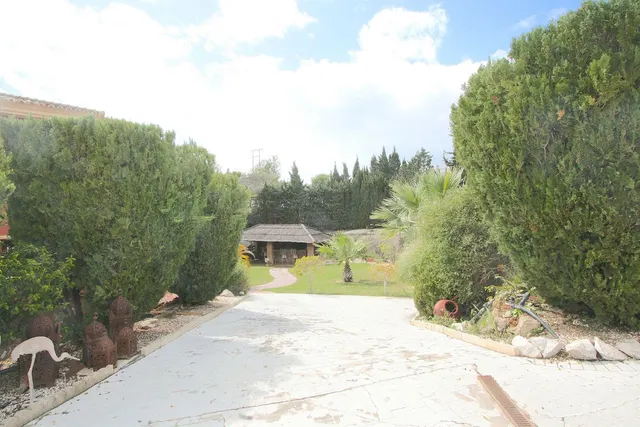 Chalet 7 habitaciones 735m² en venta - Centro — 46