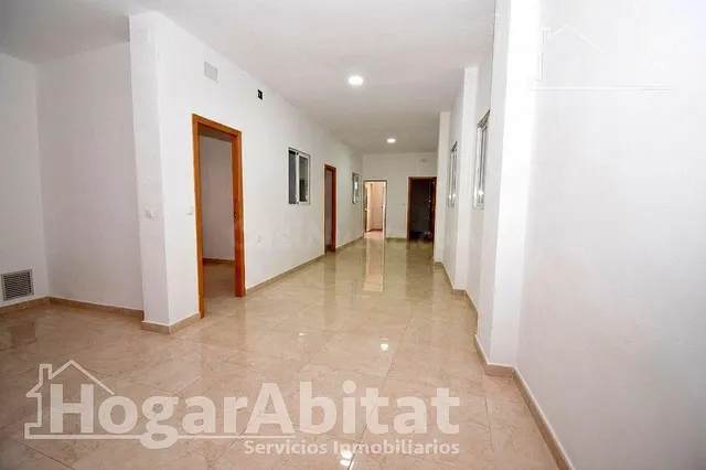 MAGNÍFICA CASA LUMINOSA CON DOS BALCONES Y GRAN TERRAZA - foto 3