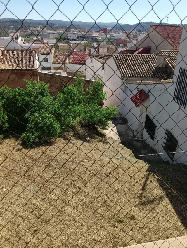 Parcela urbana en el centro de Montroy — 28