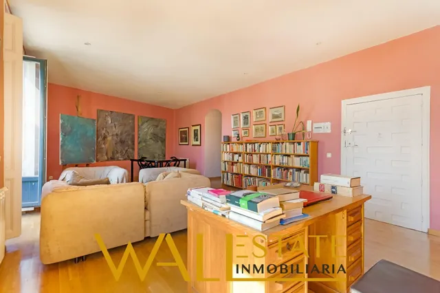 Venta de piso junto a la plaza mayor — 6