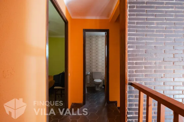 Casa con gran jardín en la naturaleza — 19